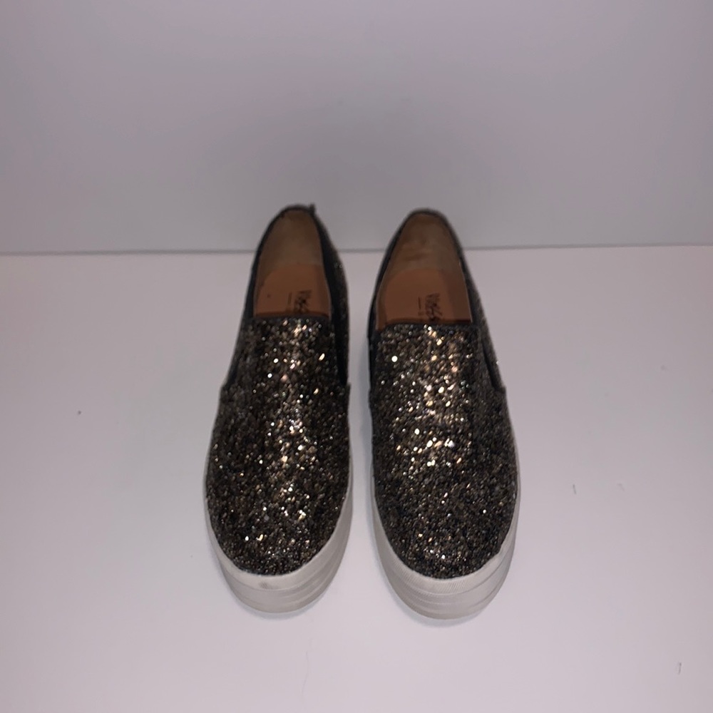 MOSSIMO SUPPLY CO Women's Size 9 Silver golden Fashion Sneakers Shoes Slip On